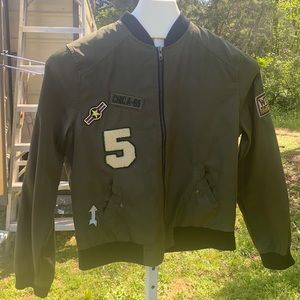 Rue 21 Bomber Jacket( kia)